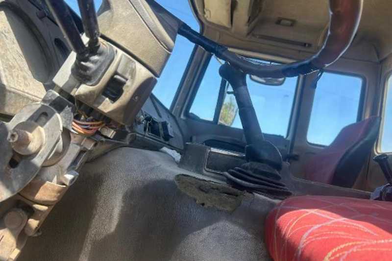 OmecoHub - Immagine IVECO 330-30